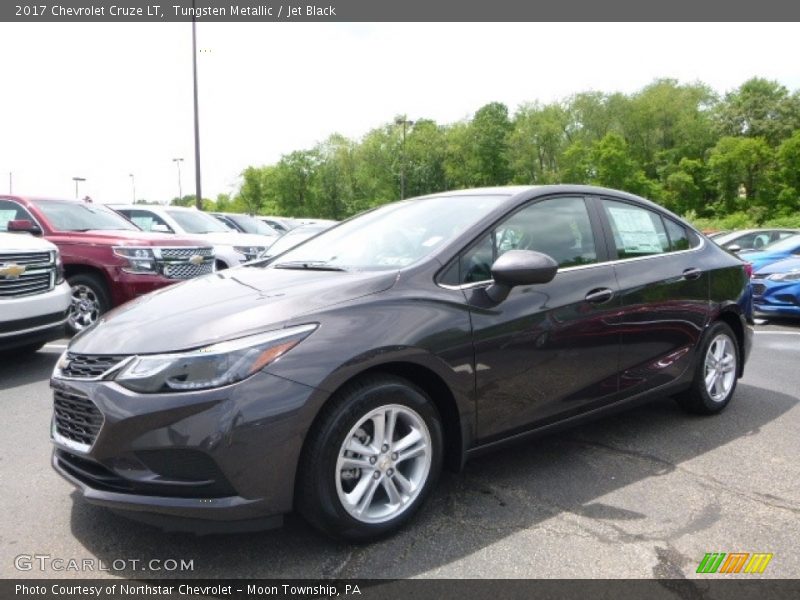 Tungsten Metallic / Jet Black 2017 Chevrolet Cruze LT