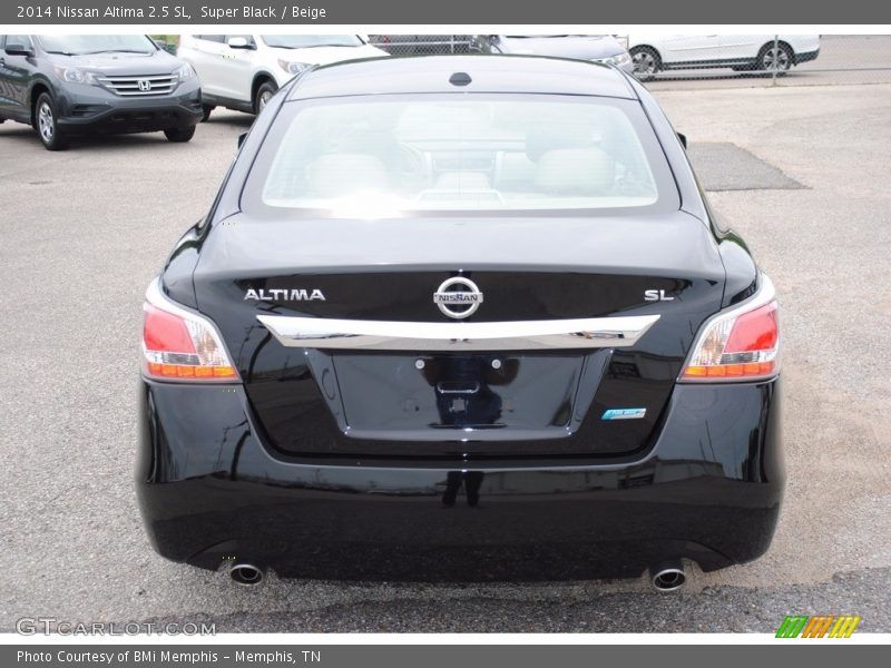 Super Black / Beige 2014 Nissan Altima 2.5 SL