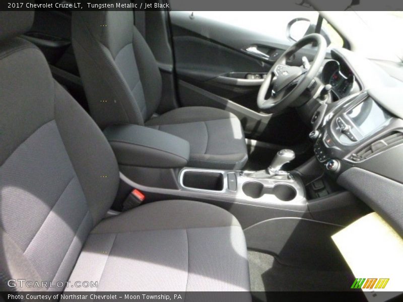 Tungsten Metallic / Jet Black 2017 Chevrolet Cruze LT