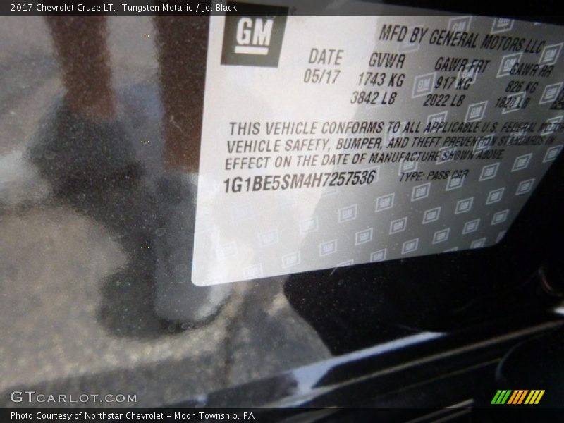 Tungsten Metallic / Jet Black 2017 Chevrolet Cruze LT