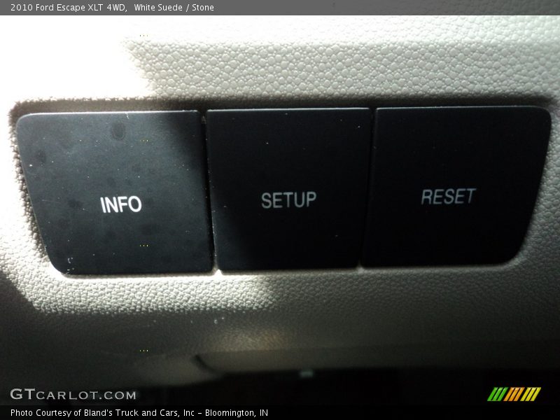 White Suede / Stone 2010 Ford Escape XLT 4WD