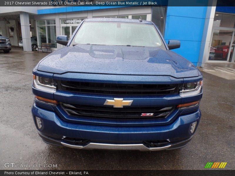 Deep Ocean Blue Metallic / Jet Black 2017 Chevrolet Silverado 1500 LT Double Cab 4x4