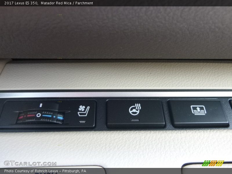 Matador Red Mica / Parchment 2017 Lexus ES 350