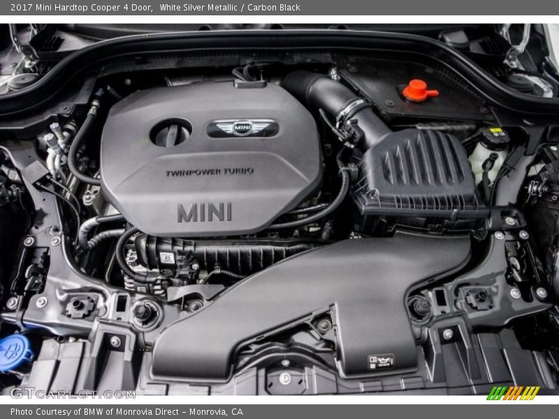 White Silver Metallic / Carbon Black 2017 Mini Hardtop Cooper 4 Door