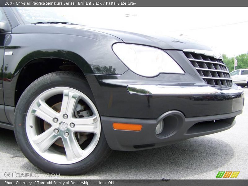 Brilliant Black / Pastel Slate Gray 2007 Chrysler Pacifica Signature Series