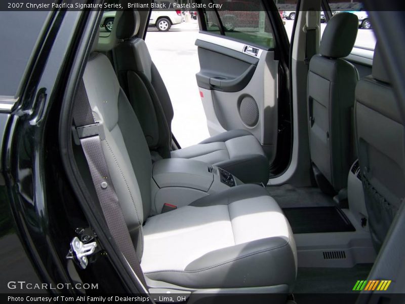Brilliant Black / Pastel Slate Gray 2007 Chrysler Pacifica Signature Series