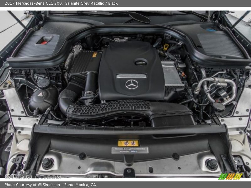 Selenite Grey Metallic / Black 2017 Mercedes-Benz GLC 300