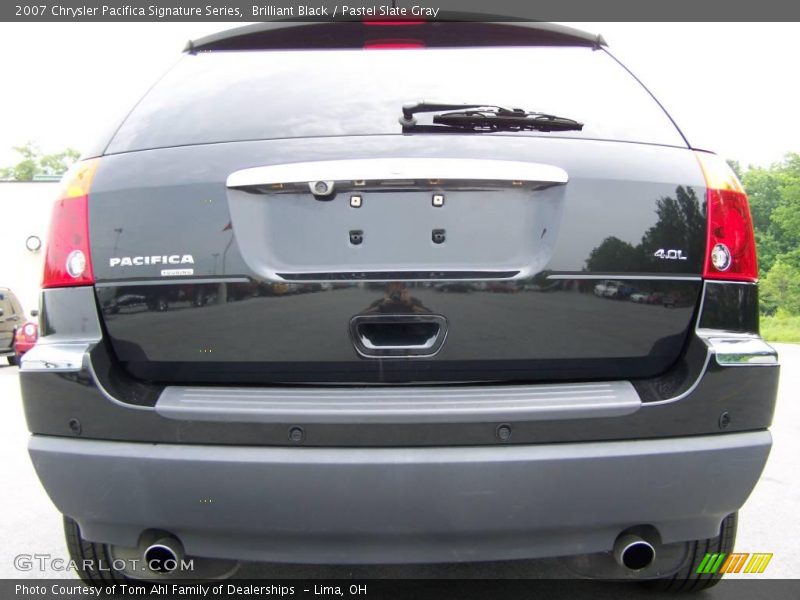 Brilliant Black / Pastel Slate Gray 2007 Chrysler Pacifica Signature Series