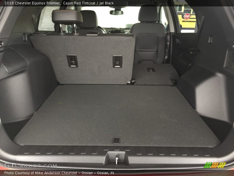  2018 Equinox Premier Trunk