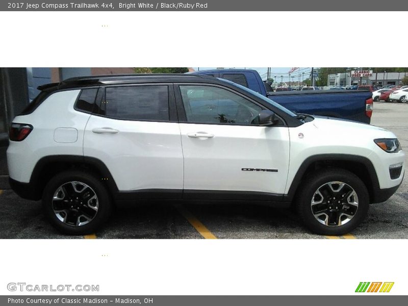 Bright White / Black/Ruby Red 2017 Jeep Compass Trailhawk 4x4