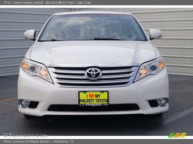 Blizzard White Pearl / Light Gray 2011 Toyota Avalon Limited
