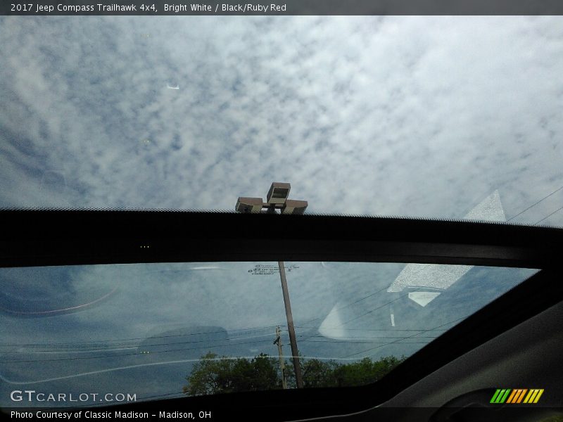 Bright White / Black/Ruby Red 2017 Jeep Compass Trailhawk 4x4