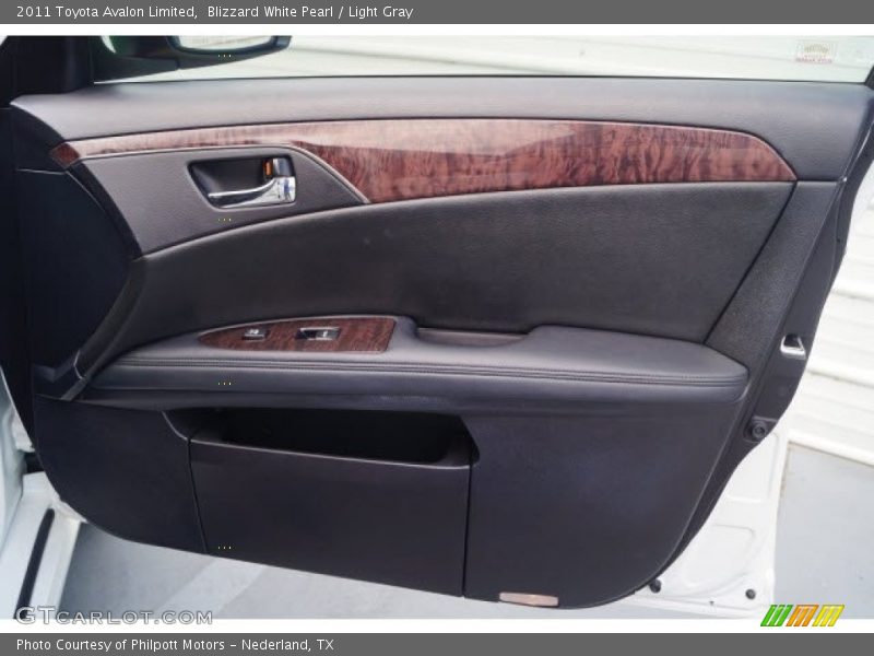 Blizzard White Pearl / Light Gray 2011 Toyota Avalon Limited