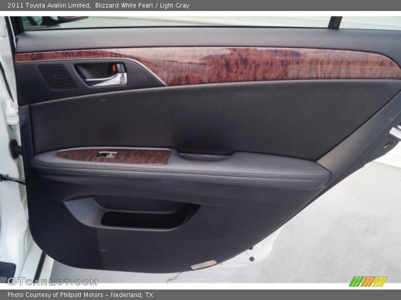 Blizzard White Pearl / Light Gray 2011 Toyota Avalon Limited