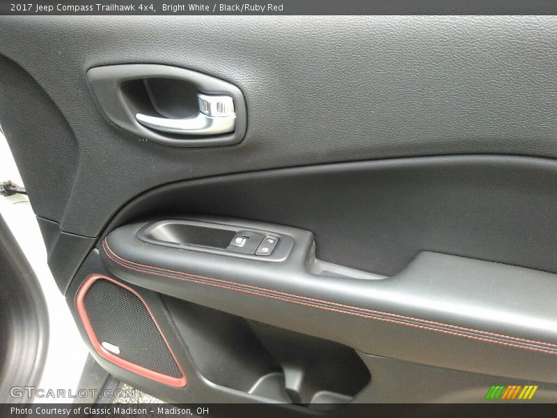 Bright White / Black/Ruby Red 2017 Jeep Compass Trailhawk 4x4