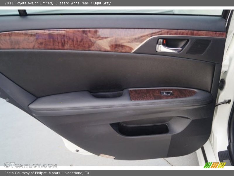 Blizzard White Pearl / Light Gray 2011 Toyota Avalon Limited
