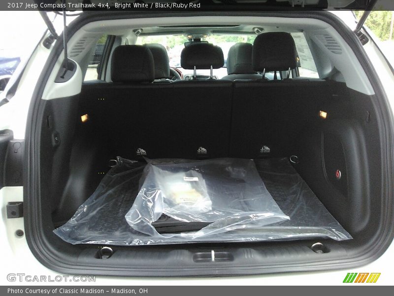 Bright White / Black/Ruby Red 2017 Jeep Compass Trailhawk 4x4