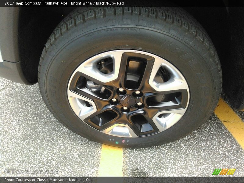 Bright White / Black/Ruby Red 2017 Jeep Compass Trailhawk 4x4