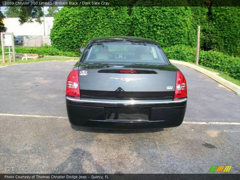 Brilliant Black / Dark Slate Gray 2009 Chrysler 300 Limited