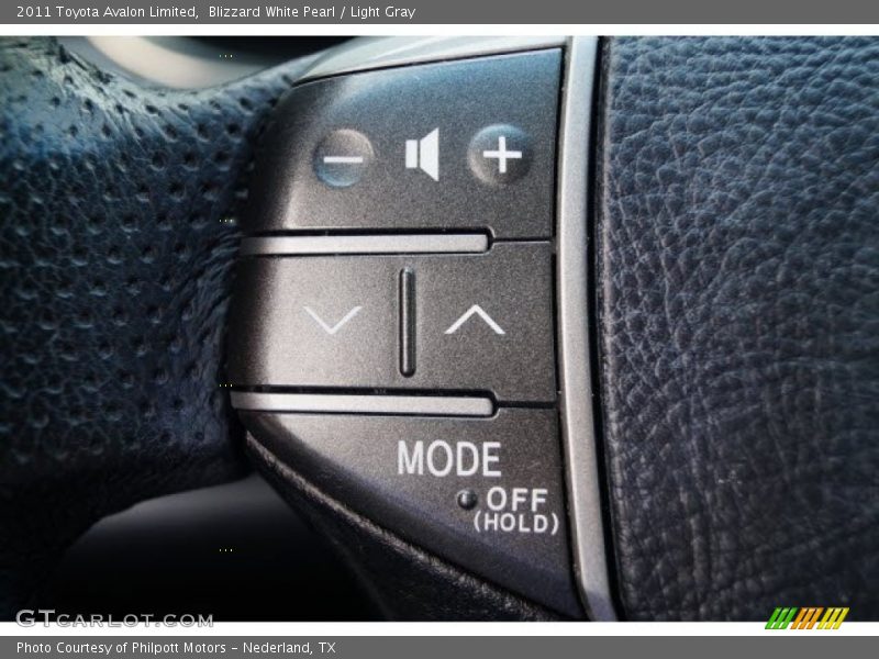 Blizzard White Pearl / Light Gray 2011 Toyota Avalon Limited