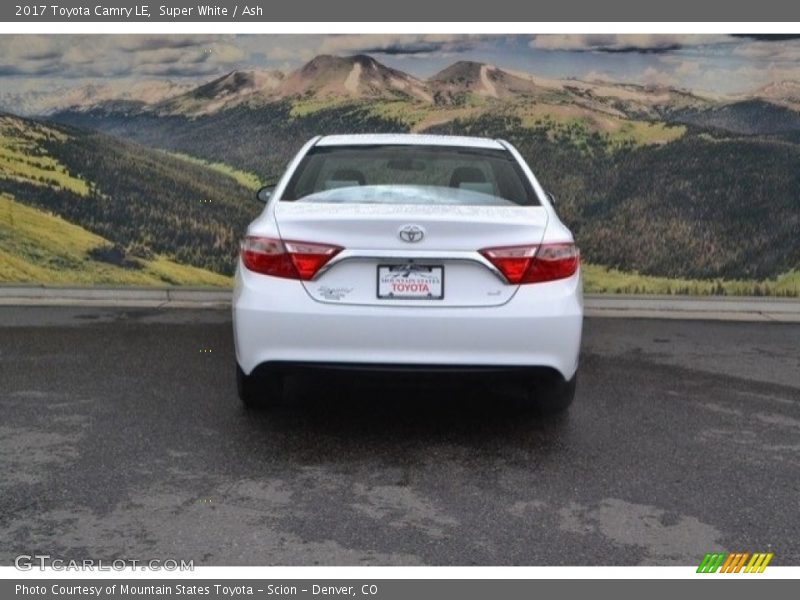 Super White / Ash 2017 Toyota Camry LE