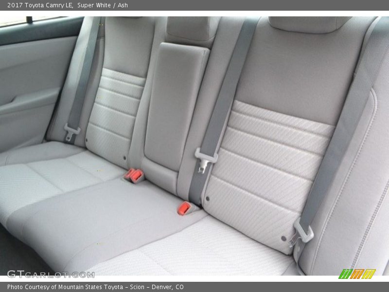 Super White / Ash 2017 Toyota Camry LE