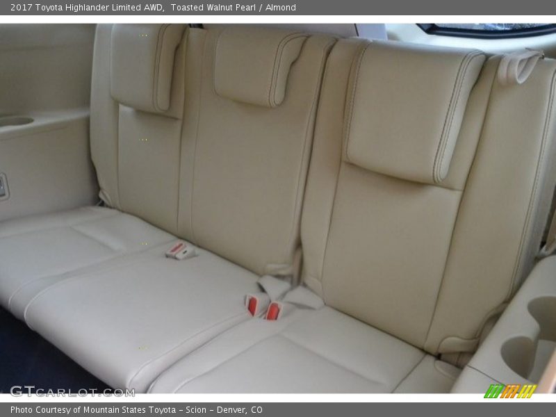 Toasted Walnut Pearl / Almond 2017 Toyota Highlander Limited AWD