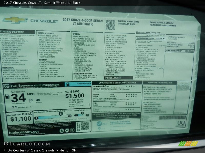 Summit White / Jet Black 2017 Chevrolet Cruze LT