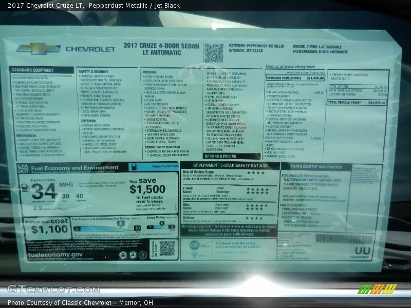 Pepperdust Metallic / Jet Black 2017 Chevrolet Cruze LT