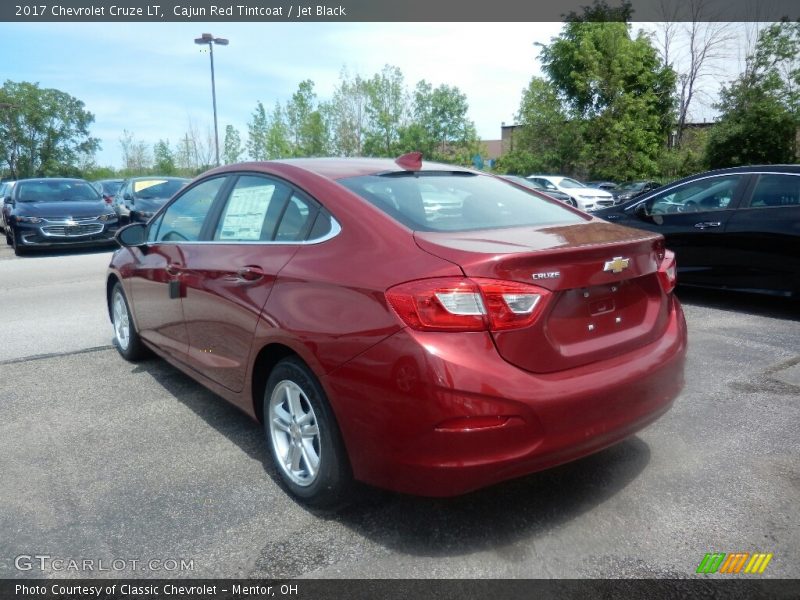 Cajun Red Tintcoat / Jet Black 2017 Chevrolet Cruze LT
