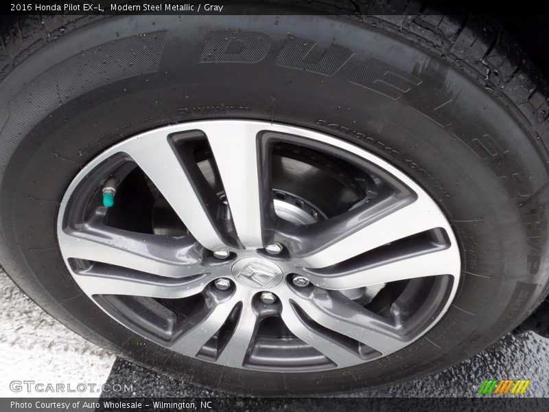 Modern Steel Metallic / Gray 2016 Honda Pilot EX-L