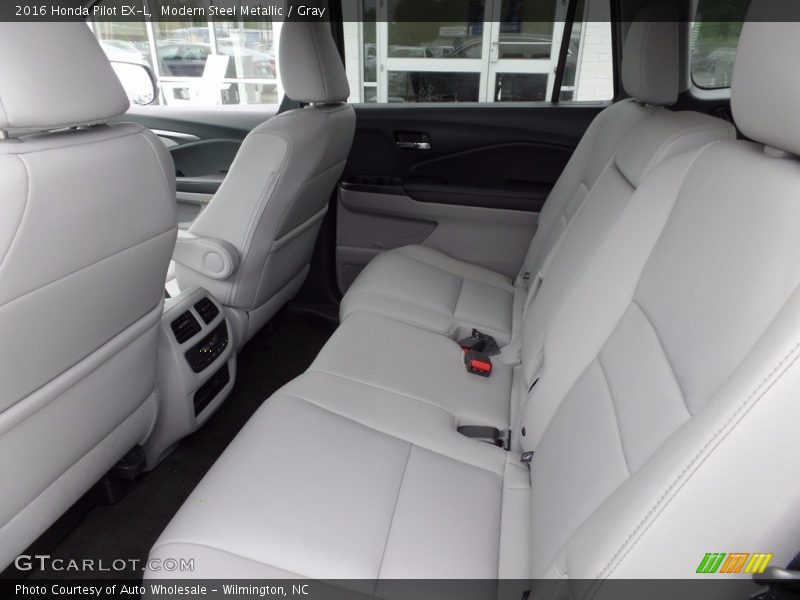 Modern Steel Metallic / Gray 2016 Honda Pilot EX-L