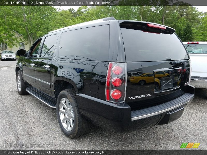 Onyx Black / Cocoa/Light Cashmere 2014 GMC Yukon XL Denali AWD