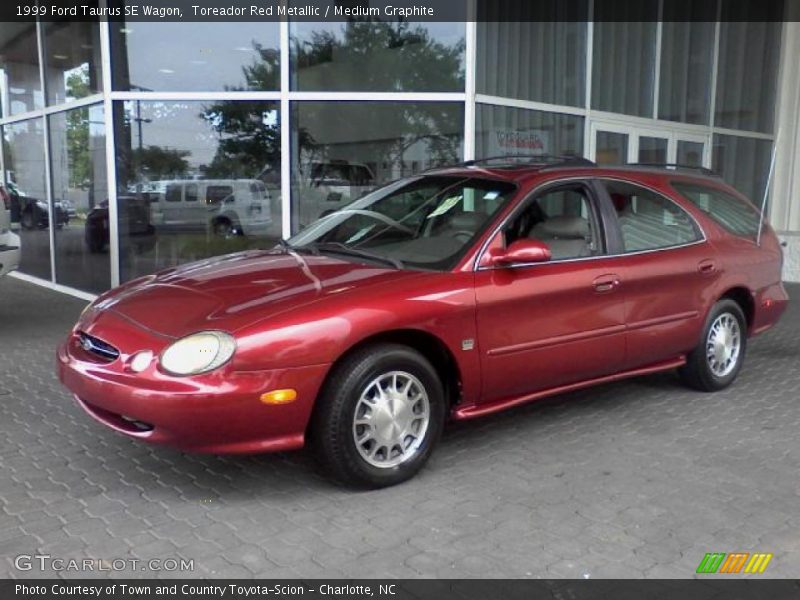 Toreador Red Metallic / Medium Graphite 1999 Ford Taurus SE Wagon