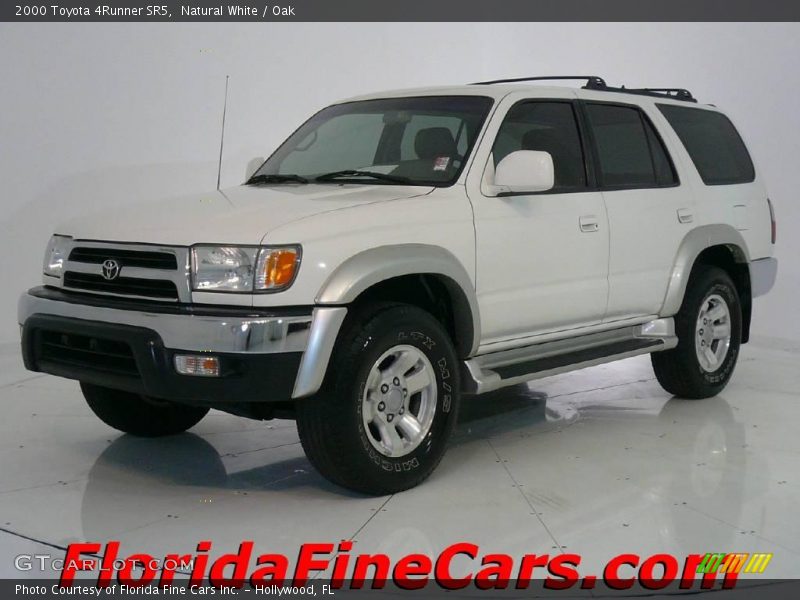 Natural White / Oak 2000 Toyota 4Runner SR5