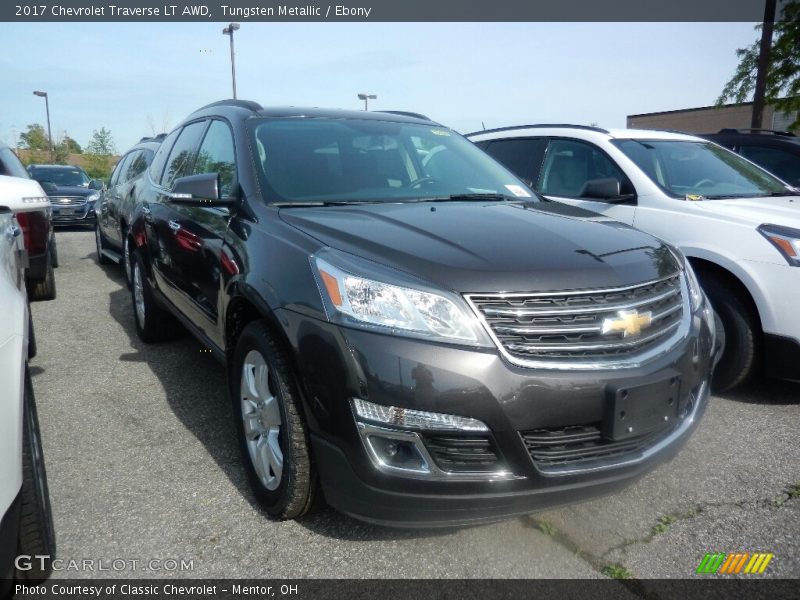 Tungsten Metallic / Ebony 2017 Chevrolet Traverse LT AWD