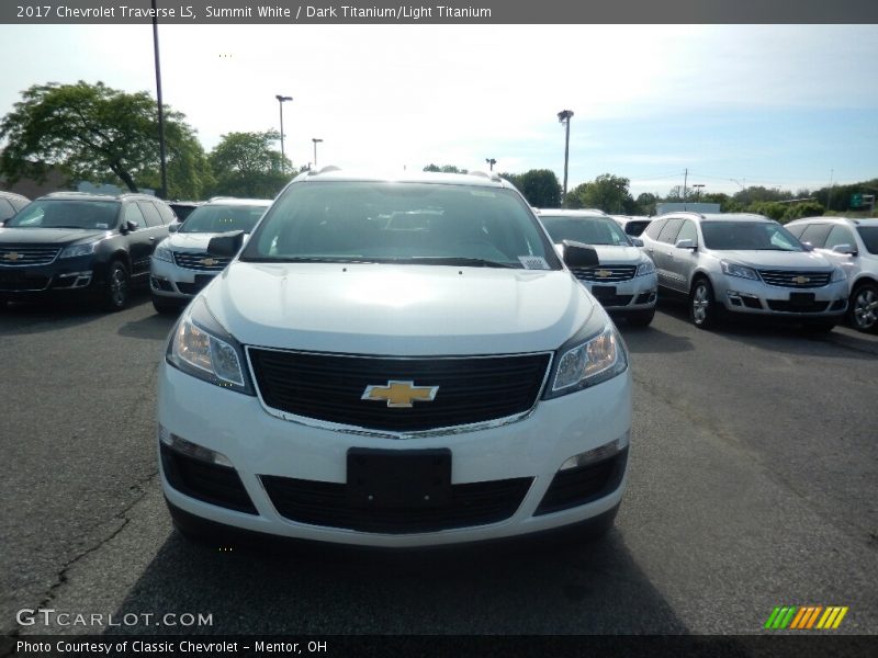Summit White / Dark Titanium/Light Titanium 2017 Chevrolet Traverse LS