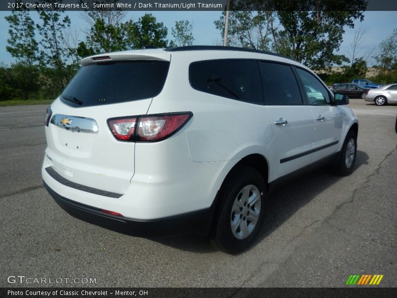 Summit White / Dark Titanium/Light Titanium 2017 Chevrolet Traverse LS