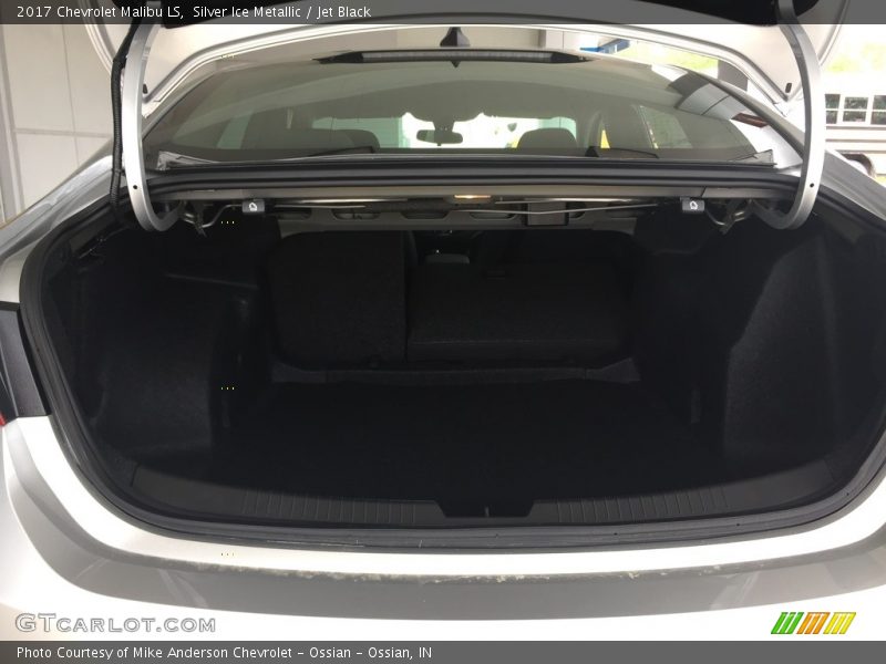 Silver Ice Metallic / Jet Black 2017 Chevrolet Malibu LS