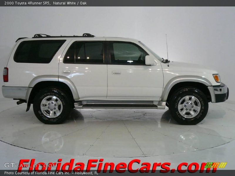 Natural White / Oak 2000 Toyota 4Runner SR5