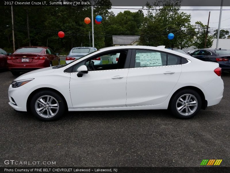 Summit White / Jet Black 2017 Chevrolet Cruze LT