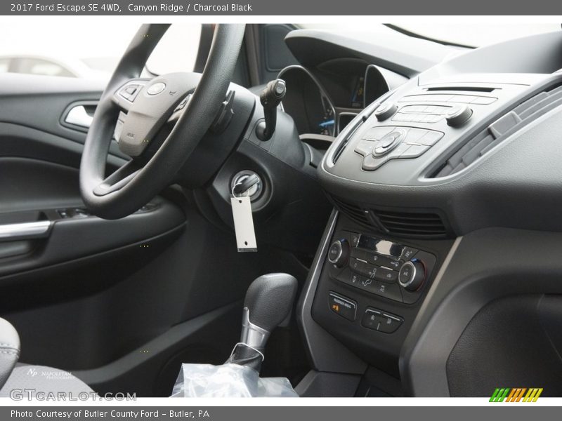 Canyon Ridge / Charcoal Black 2017 Ford Escape SE 4WD