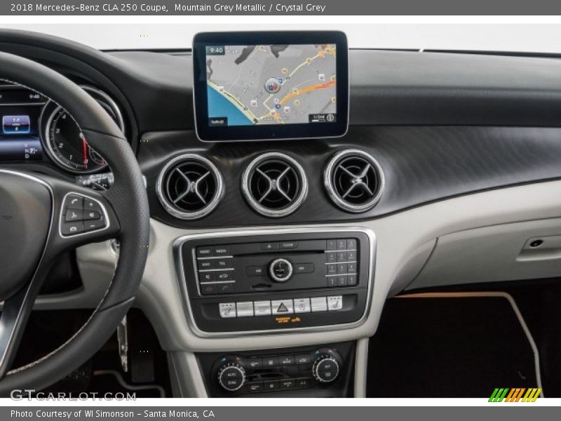 Controls of 2018 CLA 250 Coupe