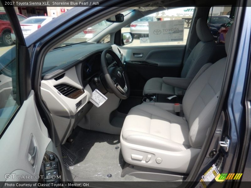Shoreline Blue Pearl / Ash 2017 Toyota Sienna XLE