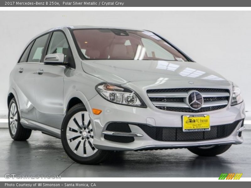 Polar Silver Metallic / Crystal Grey 2017 Mercedes-Benz B 250e
