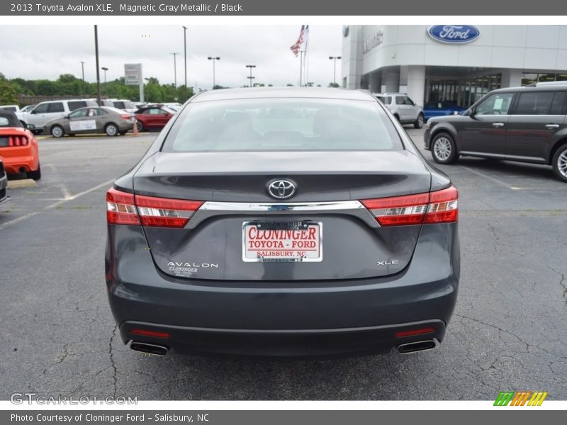 Magnetic Gray Metallic / Black 2013 Toyota Avalon XLE