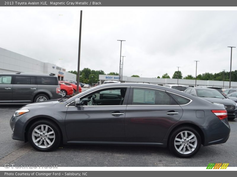 Magnetic Gray Metallic / Black 2013 Toyota Avalon XLE