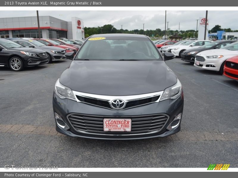 Magnetic Gray Metallic / Black 2013 Toyota Avalon XLE