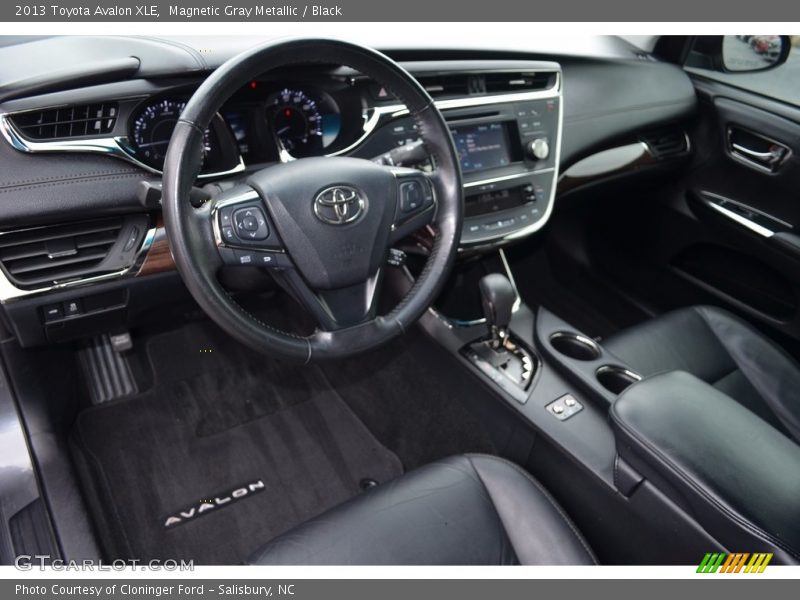 Magnetic Gray Metallic / Black 2013 Toyota Avalon XLE
