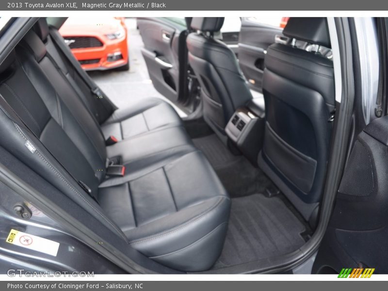 Magnetic Gray Metallic / Black 2013 Toyota Avalon XLE
